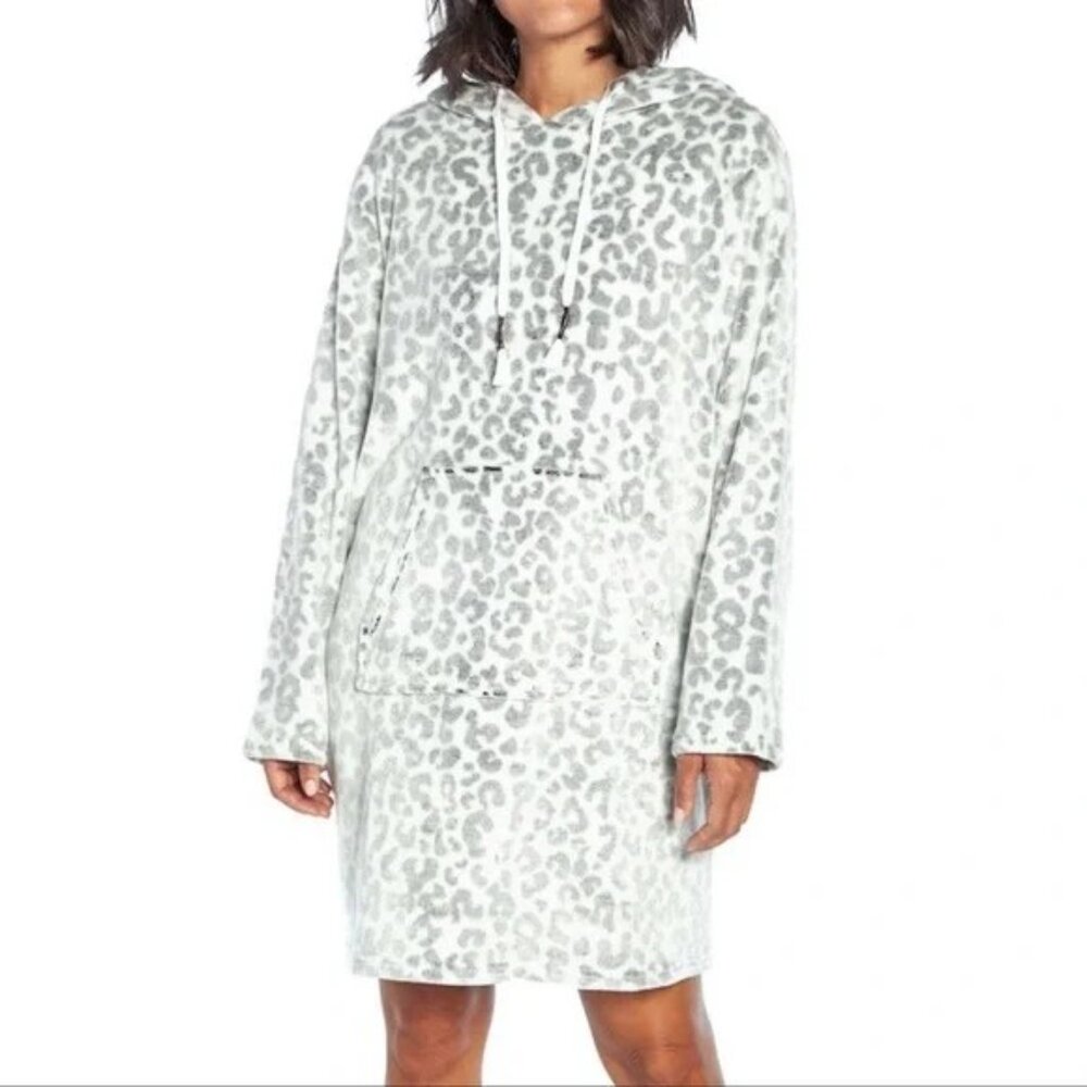 WILDFOX Fleece Hoodie Loungewear Pajamas Oversized Snow Leopard Print